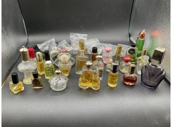 Set Of Vintage Miscellaneous Perfumes