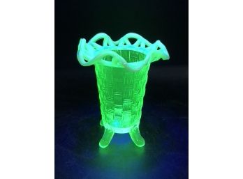 1959 Vintage Green Uranium Glass Fenton Basket Weave Vase - Glows Under Blacklight