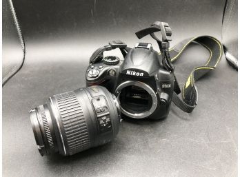 NIKON D5000 With 18-55mm Lens
