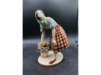 Vintage Rare Ardalt Italy 10 Inch Figurine Of Woman With Pot Of Flowers