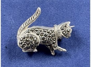Sterling Silver Cat With Marcisite Pin Brooch