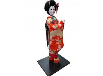 Traditional Display Japanese Geisha Doll In Red Kimono