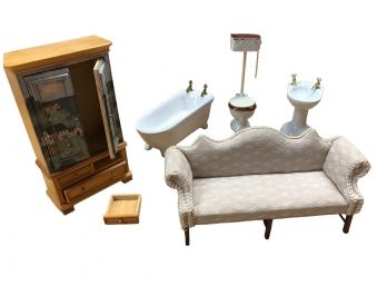 5-piece Lot Of Dolls House Minature Furnitures