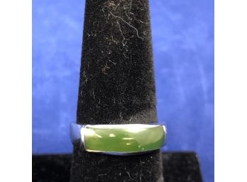 Sterling Silver Ring With Green Stone, Size 7.5