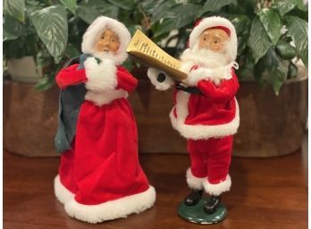 The Byers' Choice Ltd, Santa And Mrs. Clause, The Carolers 2000 & 2001