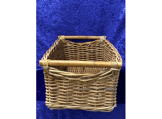 Wicker Basket With Wood Handles