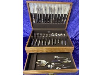 Oneida Stainless Flatware Service For 12 In Box