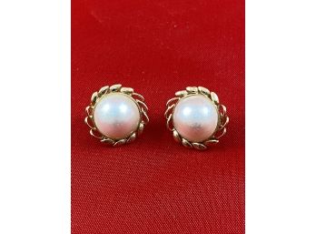 14K Gold Earrings With Mabe Pearls