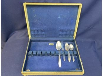 William Rodgers A-1 Plus Box With Some Silverplate 14 Pieces, Roses