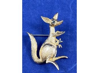 Charming Gold Kangeroo Pin With Baby, Green Stone Eyes