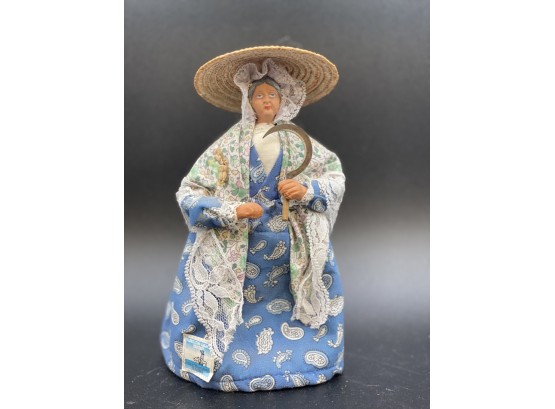 Santon Gelato Woman With Harvesting Sickle, Clay Terracotta Figure Made In De Provence France
