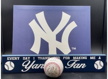New York Yankees Fan Package (wall Mural, Ball, Sign)