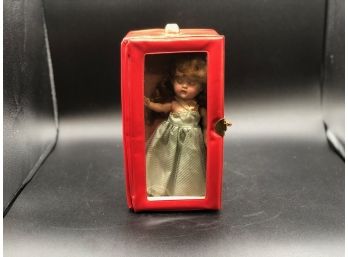 Vogue 'Ginny' Doll With Case & Clothes
