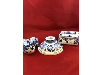 4 Ceramic Holland Pieces