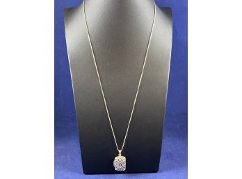 Sterling SIlver Pendant Locket On 24' Box Chain