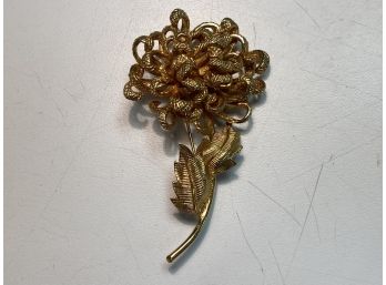 Castlecliff Vintage Flower Pin