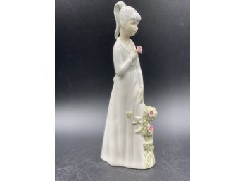 Porcegama Valencia Figurine,  Young Woman With Roses, Made In Spain