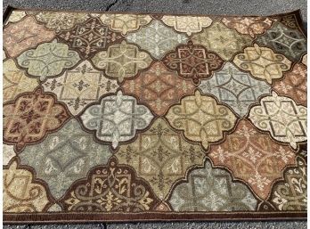 Patterned Area Rug 5'3' X 7'6'