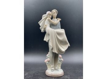 Lladro Over The Threshold Wedding Bride Groom Figurine
