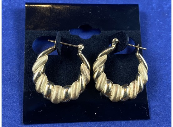 14K Yellow Gold Hoop Earrings Matte & Polished Twist