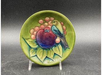 Stunning Moorcroft Bird On Fruit Grape Plate Dish In Excellent Condition