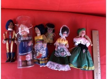 Vintage Dolls Of The World
