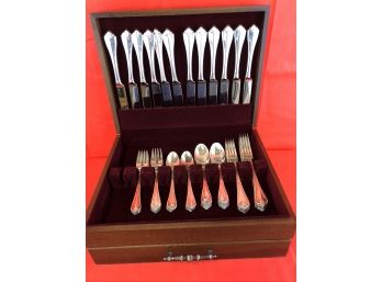 Oneda USA Stainless Steel Flatware In Wood Box