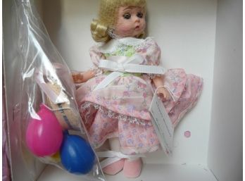 Madame Alexander Doll - Birthday Girl (Mini - 7.5' Tall)