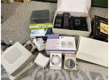 Misc Lot Of Vintage Electronics