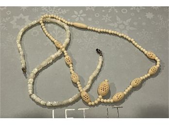 Vintage Necklaces - One Broken Clap