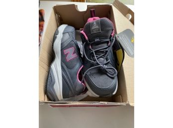 Women's New Balance Safety Toe Shoes - Size 9 WIDE - NEW