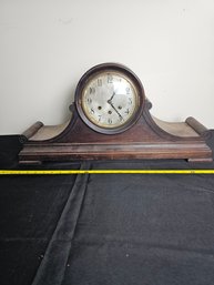 Large Single Mantle Clock