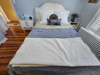 Bedroom Set (B) Inclusive Of Nightstands
