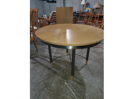 Round Maple Top Table With One Leaf