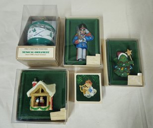 Assorted Boxed 1982 Hallmark Keepsake Ornaments Group- ~5 Pieces