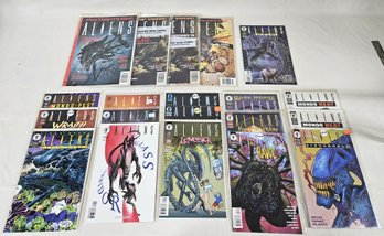 Assorted Misc. 1990's Aliens Comic Books Group- ~24 Pieces