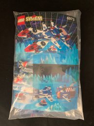 1993 Lego System 6973 Ice Planet Deep Freeze Defender Complete Set