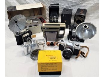 Vintage Cameras & Photography Accessories Group- ~10 Pieces