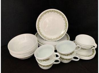 Vintage Corning Corelle 'crazy Daisy' Green Spring Blossom Group- ~32 Pieces