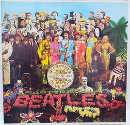 1976 REISSUE THE BEATLES SGT. PEPPERS LONELY HEARTS CLUB BAND GATEFOLD VINYL RECORD SMAS 2653 CAPITOL RECORDS