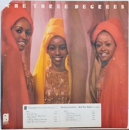 1973 DEMO THE THREE DEGREES GATTEFOLD  VINYL RECORD KZ 32406 PHILADELPHIA INT. RECORDS
