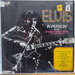 1976 REISSUE ELVIS-IN PERSON AT THE INTERNATIONAL HOTEL LAS VEGAS VINYL RECORD LSP 4428 RCA VICTOR RECORDS.