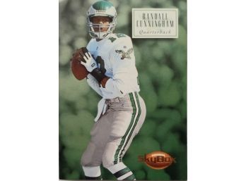 1994 RANDALL CUNNINGHAM SKYBOX FOOTBALL CARD IN MINT CONDITION