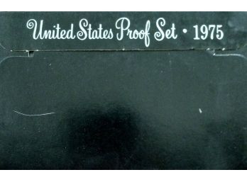 1975-S UNITED STATES PROOF SET SEALED BUT BOX HAS EDGE WEAR