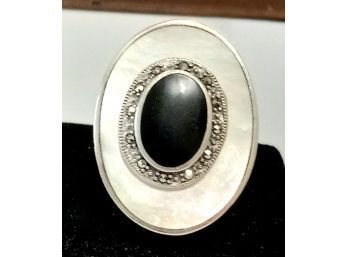 UNMARKED STERLING SILVER RING SIZE 9