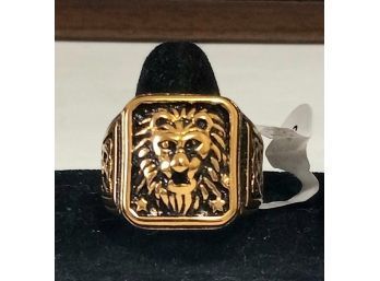 BRAND NEW STAINLESS STEEL GOLD PLATED RING WITH LION PORTRAIT SIZE 8