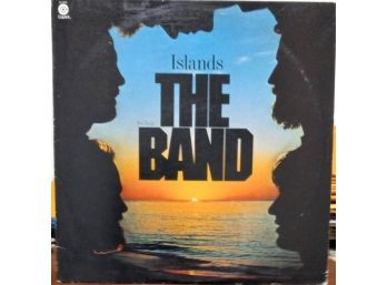 THE BAND/ISLANDS VINYL RECORD  SO-11602 1973-6,1977 CAPITOL RECORDS. NEAR MINT CONDITION