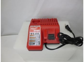 Milwaukee Charger M12 And M18 Batteries