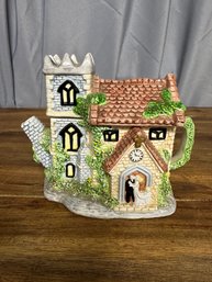 Andrea By Sadek Cottage Teapot