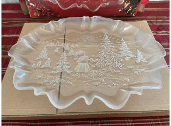 Mikasa Christmas Scalloped Edge Platter